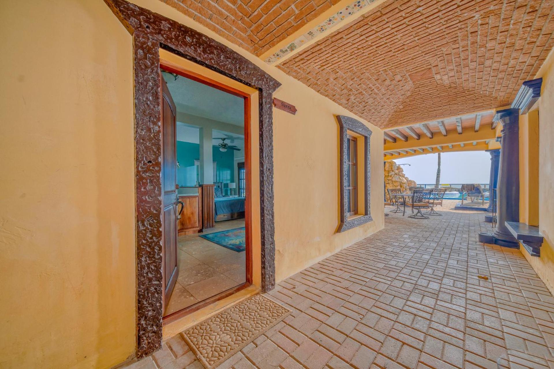 Caribe Tesoro Otel West Bay Dış mekan fotoğraf
