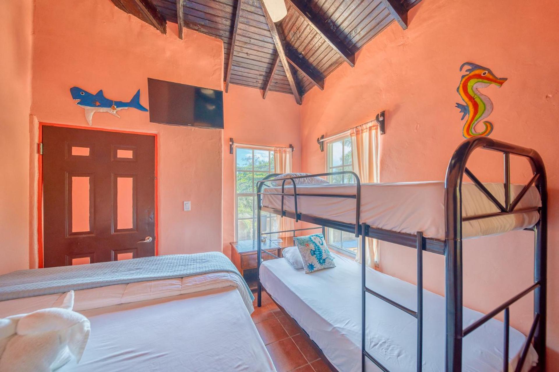 Caribe Tesoro Otel West Bay Dış mekan fotoğraf