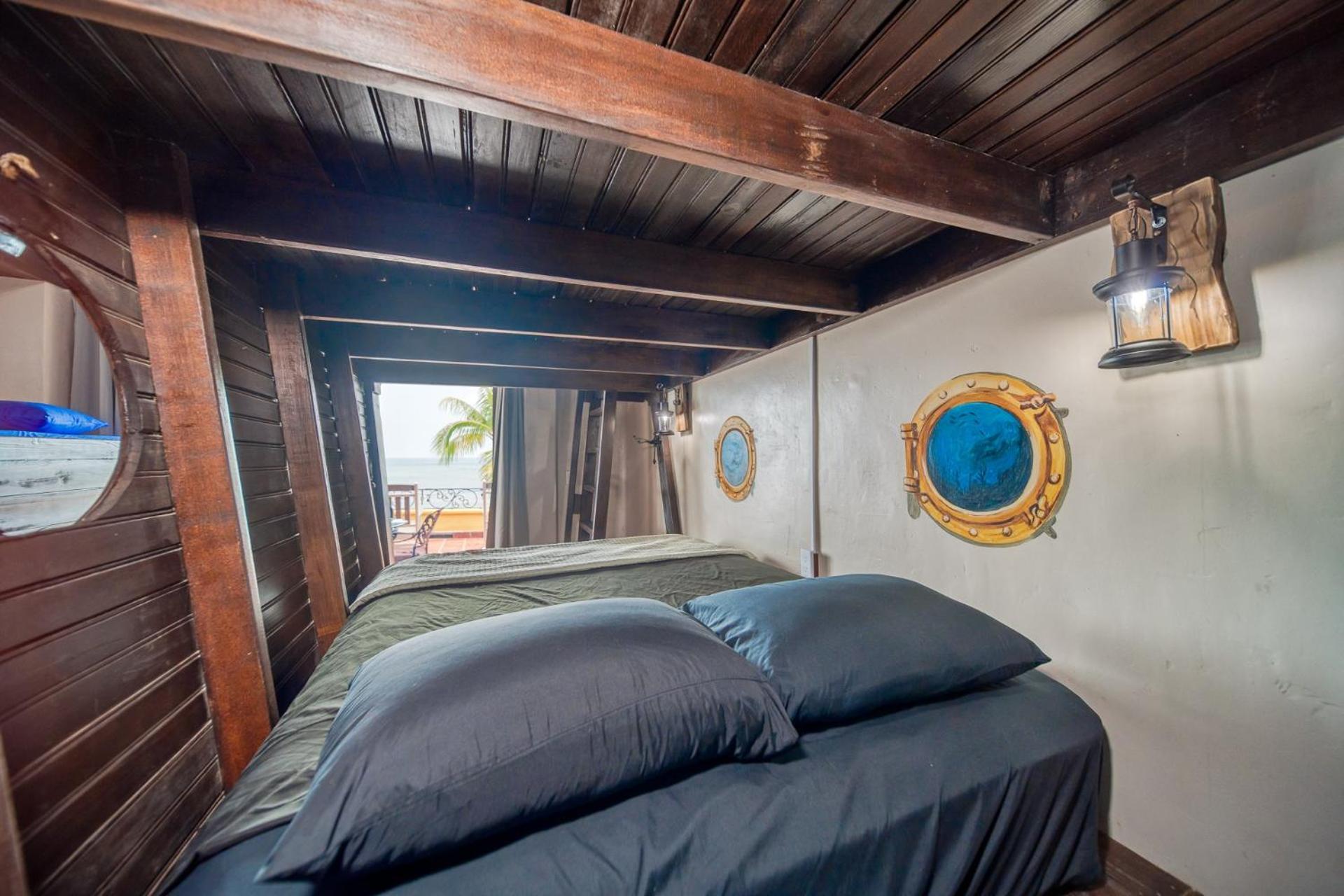 Caribe Tesoro Otel West Bay Dış mekan fotoğraf